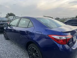 Toyota Corolla 2016 Blue