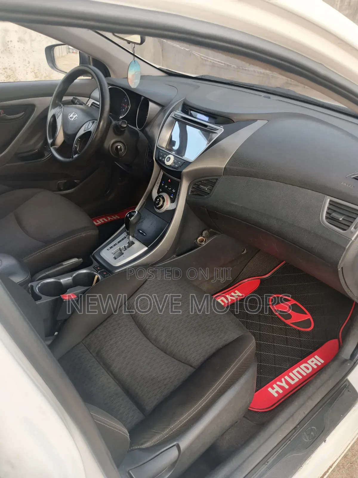 Hyundai Elantra 2013 White