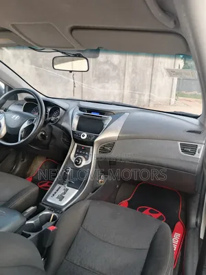 Hyundai Elantra 2013 White