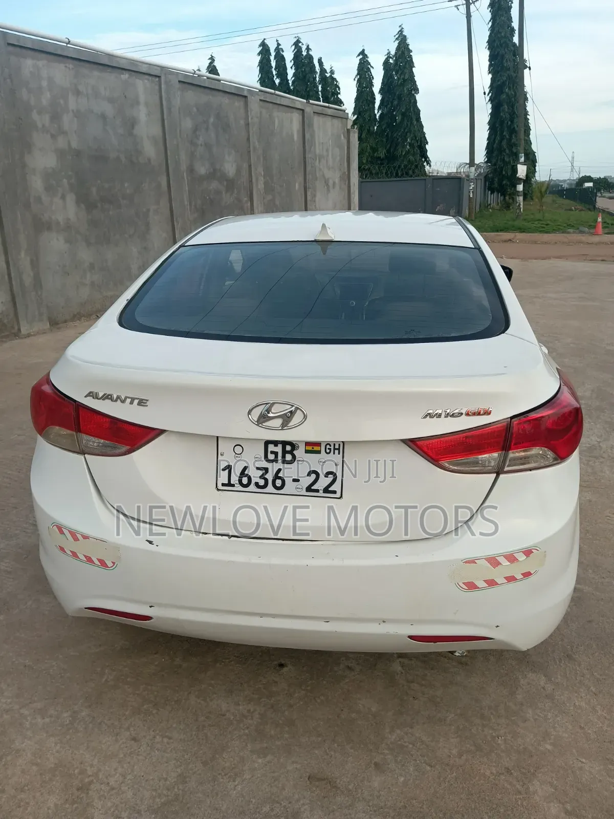 Hyundai Elantra 2013 White