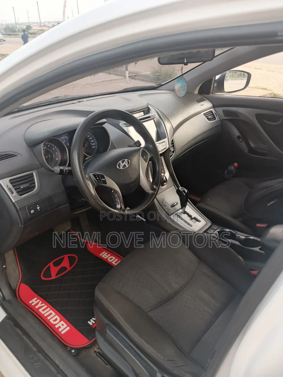 Hyundai Elantra 2013 White
