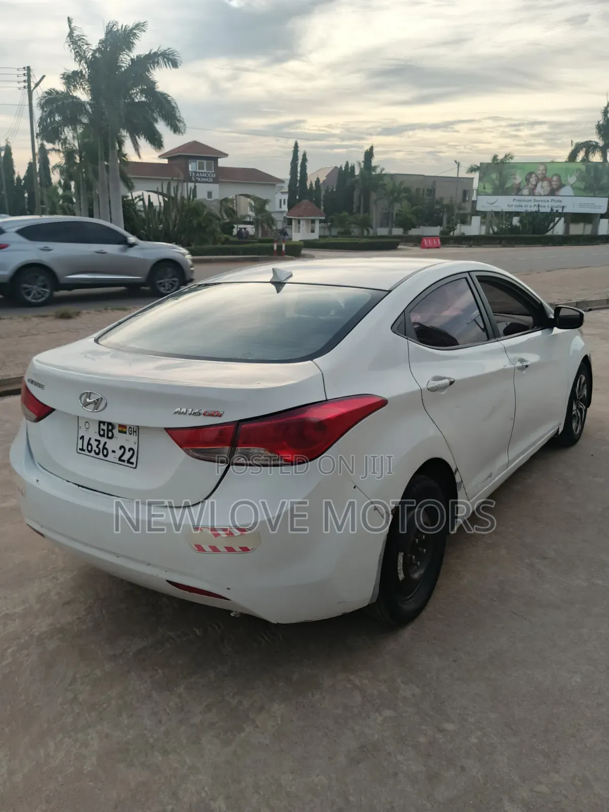 Hyundai Elantra 2013 White
