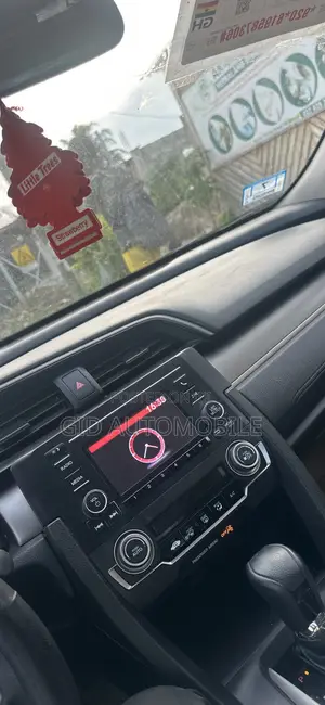 Honda Civic 2018 Silver