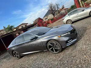 Honda Accord 2019 Gray
