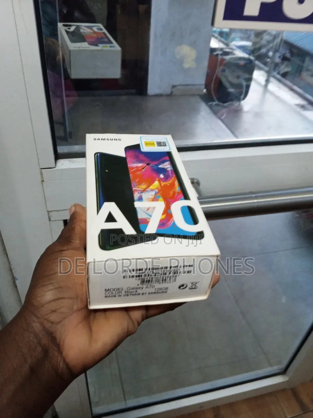 New Samsung Galaxy A70 128 GB Black