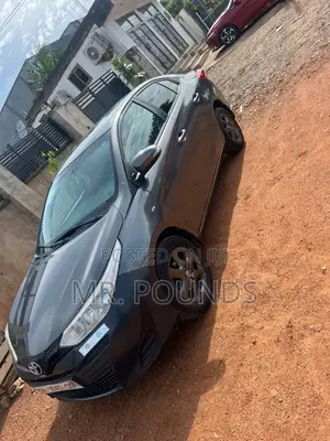 Toyota Yaris 2019 Gray