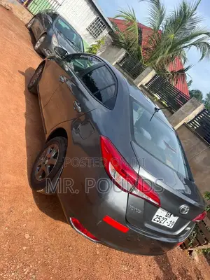 Toyota Yaris 2019 Gray