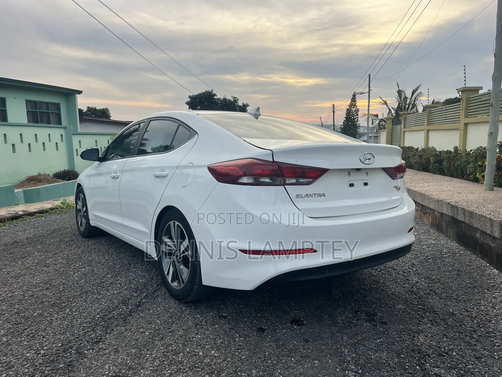 Hyundai Elantra 2016 White