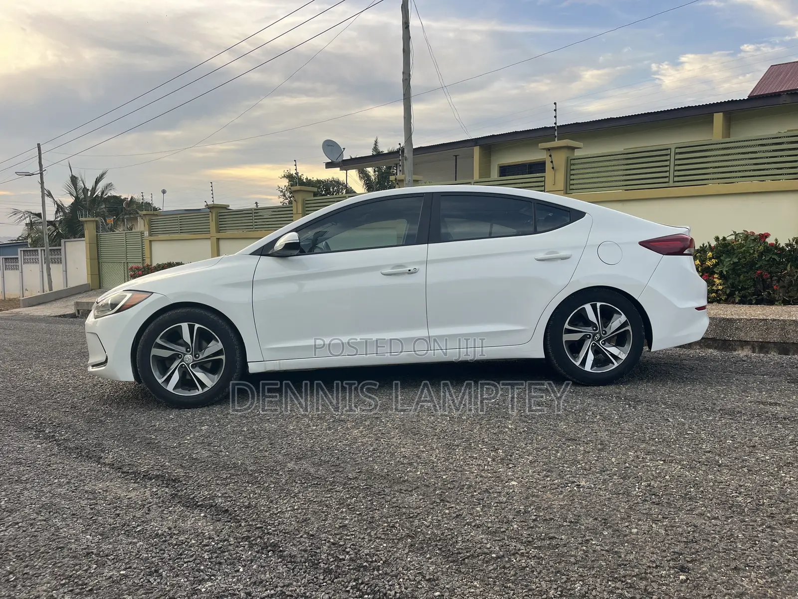 Hyundai Elantra 2016 White