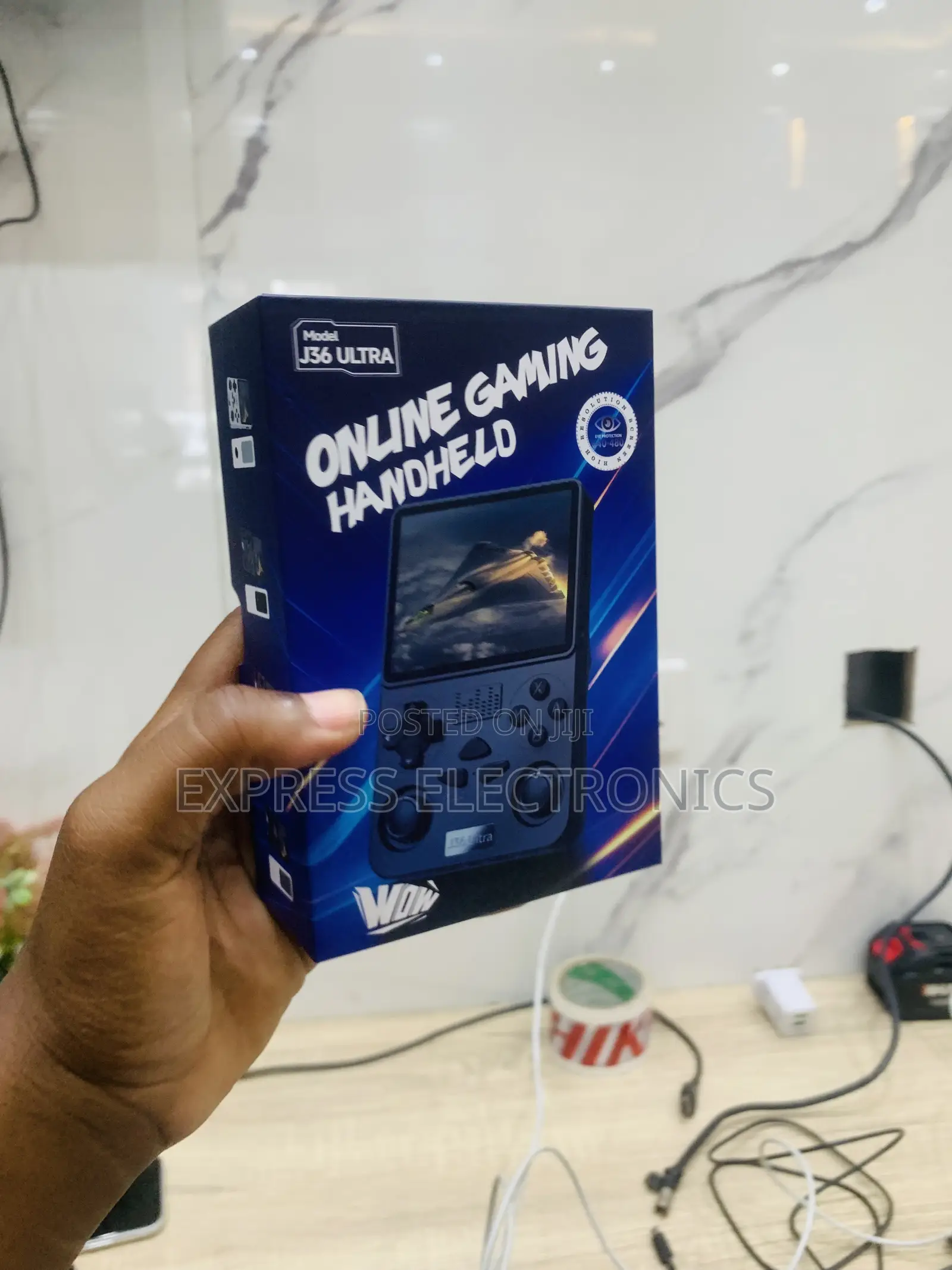 Ultra Modern Sleek Hand Game J36 Altra 1000+ Games