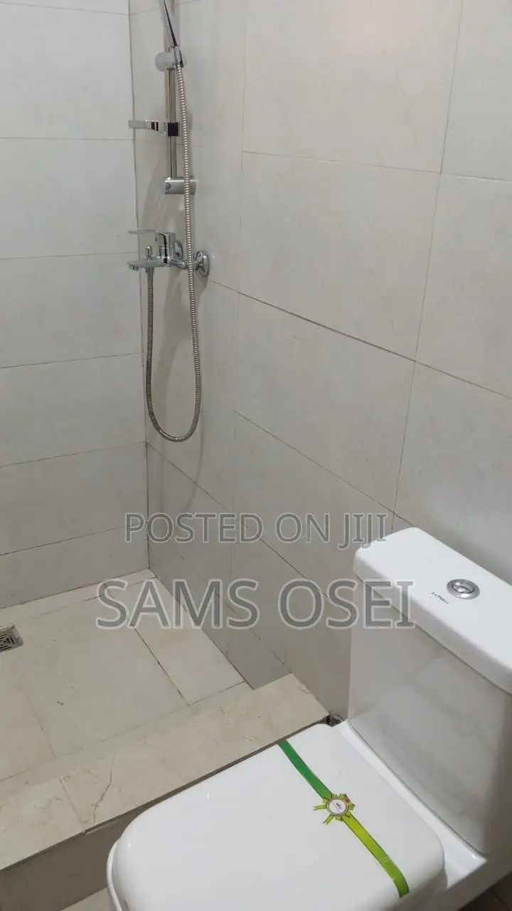2bdrm Apartment in Sams Apartments, SSNIT Flats for rent