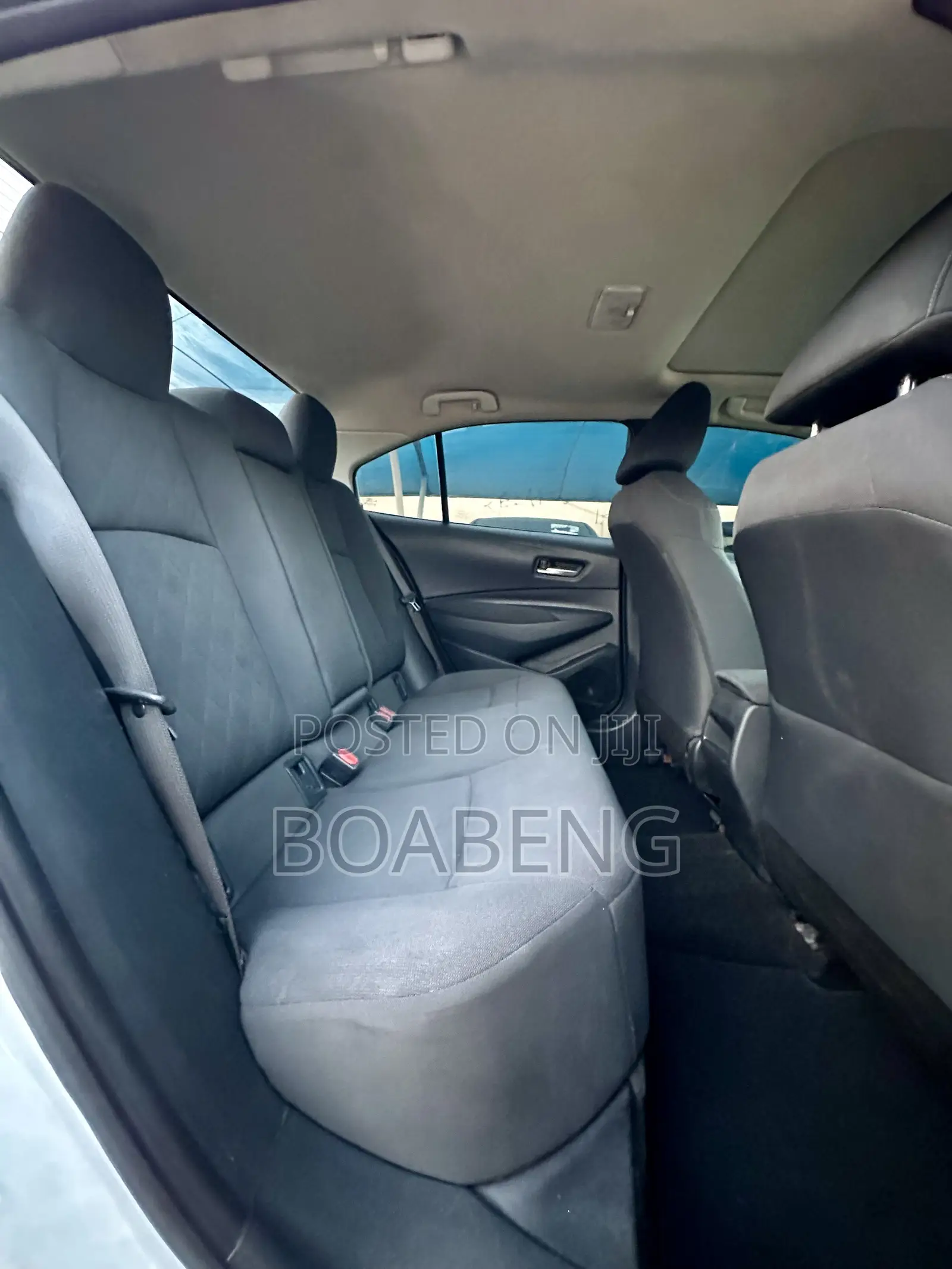 Toyota Corolla LE 2022 White