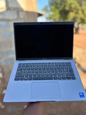 Laptop Dell Latitude 5450 8GB Intel Core i5 SSD 256GB