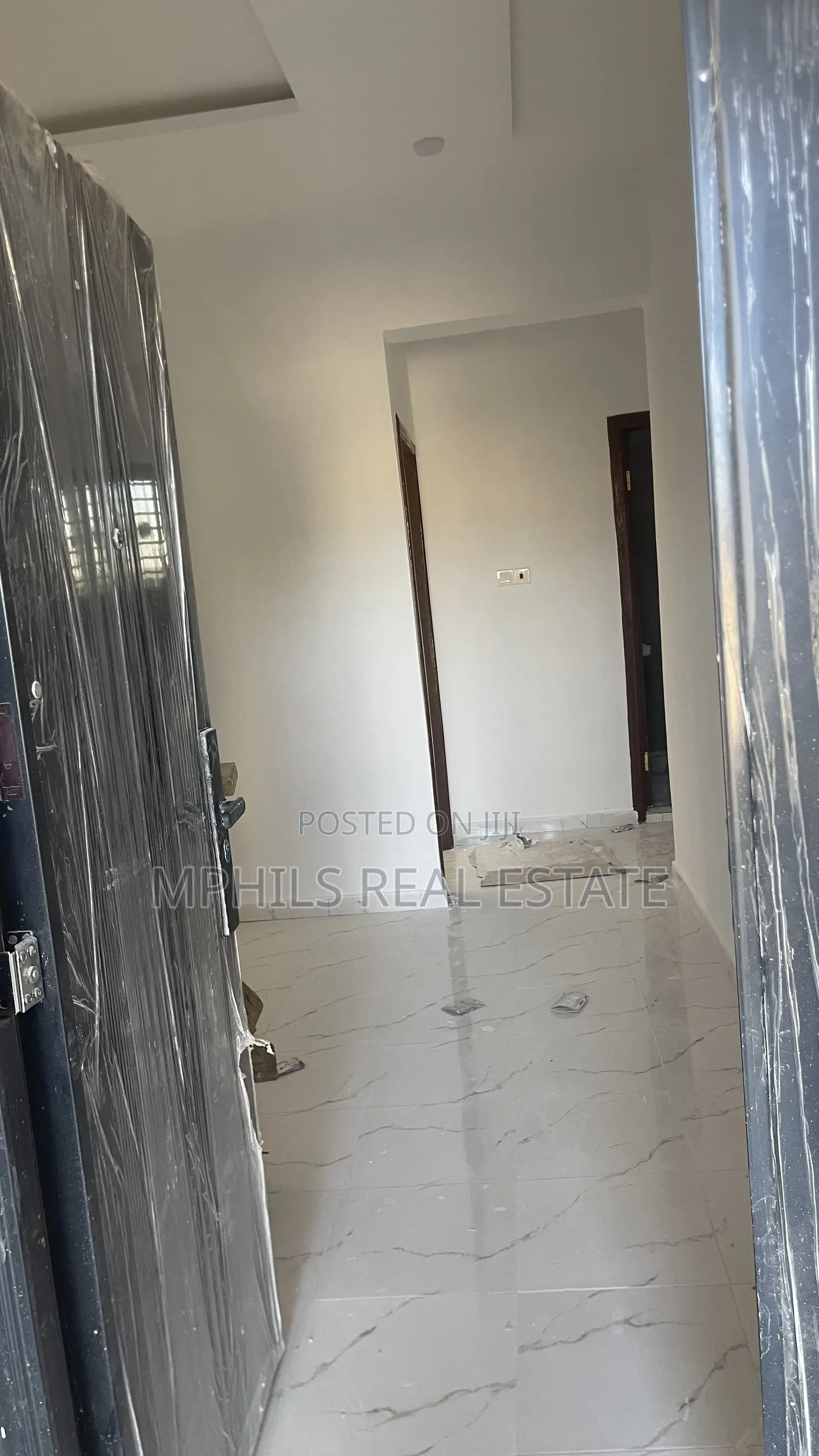 1bdrm Block of Flats in Mphils, CP for rent