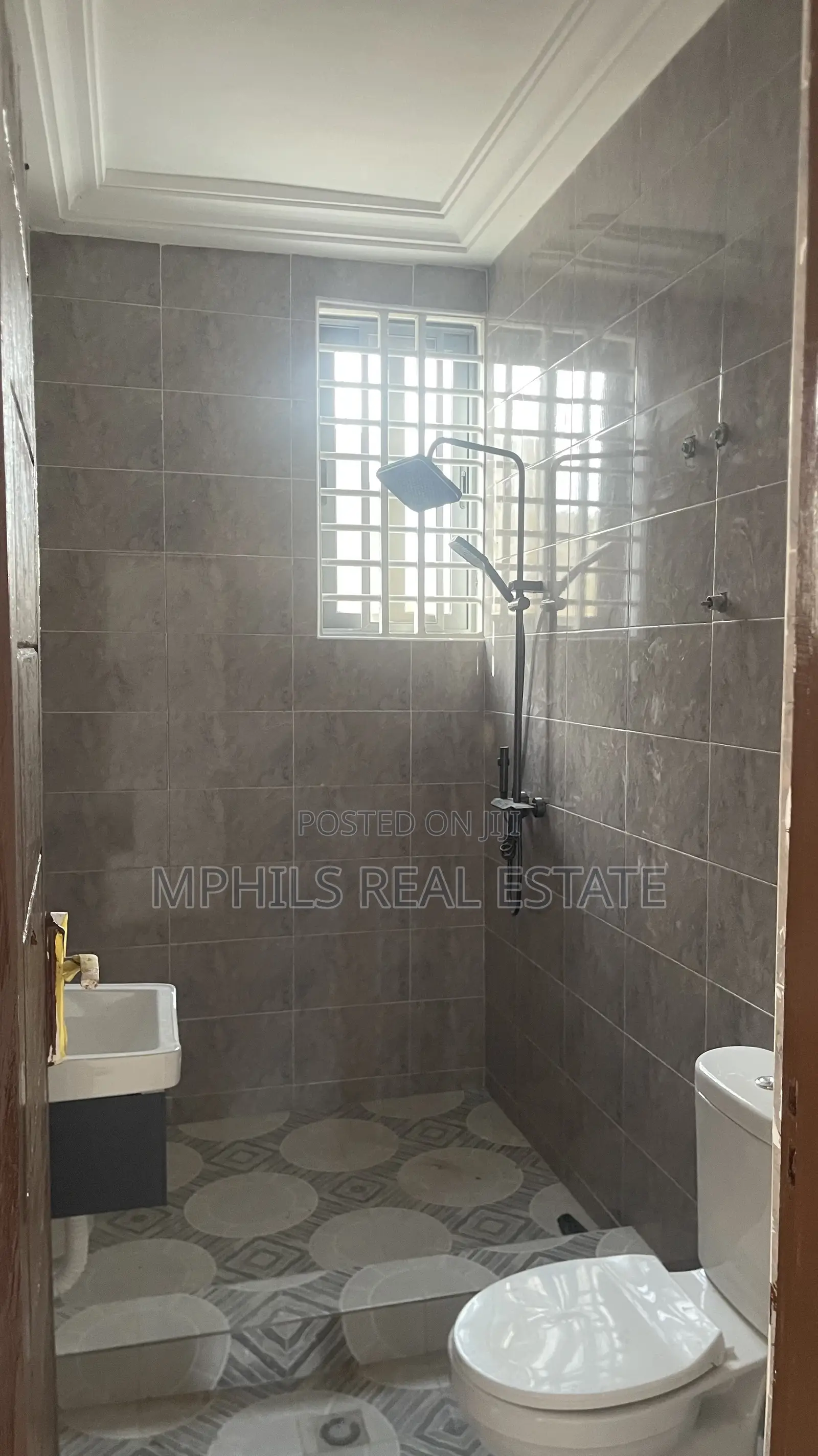 1bdrm Block of Flats in Mphils, CP for rent