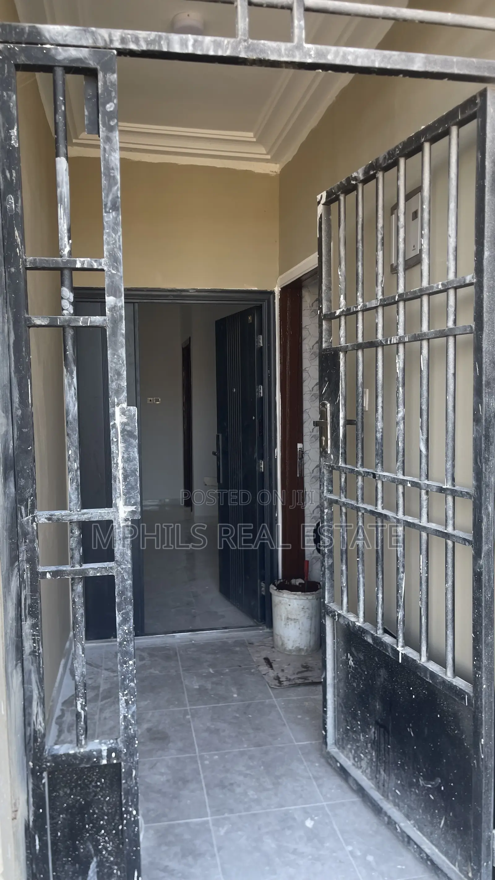 1bdrm Block of Flats in Mphils, CP for rent