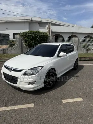 Hyundai i30 cw 1.6 2011 White