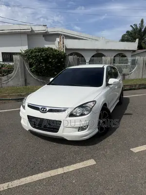 Hyundai i30 cw 1.6 2011 White