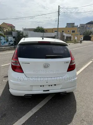 Hyundai i30 cw 1.6 2011 White