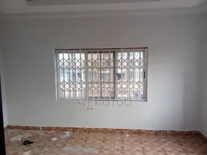 3bdrm Apartment in Alex Otuo Properties, Atwima Nwabiagya for rent