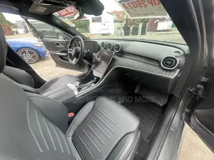 Mercedes-Benz C300 2022