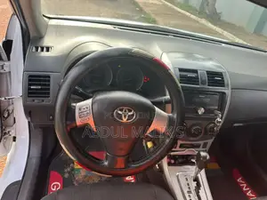 Toyota Corolla 2010 White