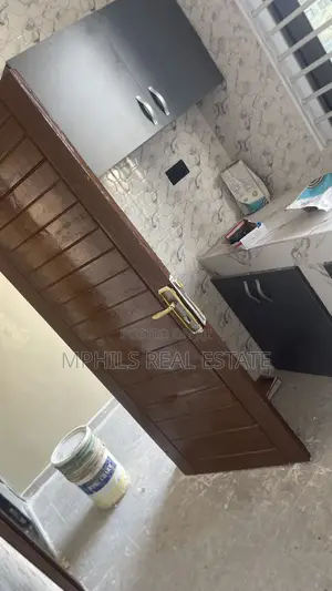 1bdrm Block of Flats in Mphils, CP for rent