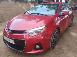 Toyota Corolla S 4dr Sedan (1.8L 4cyl CVT) 2015 Red