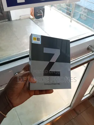 New Samsung Galaxy Z Fold 3 256 GB Black
