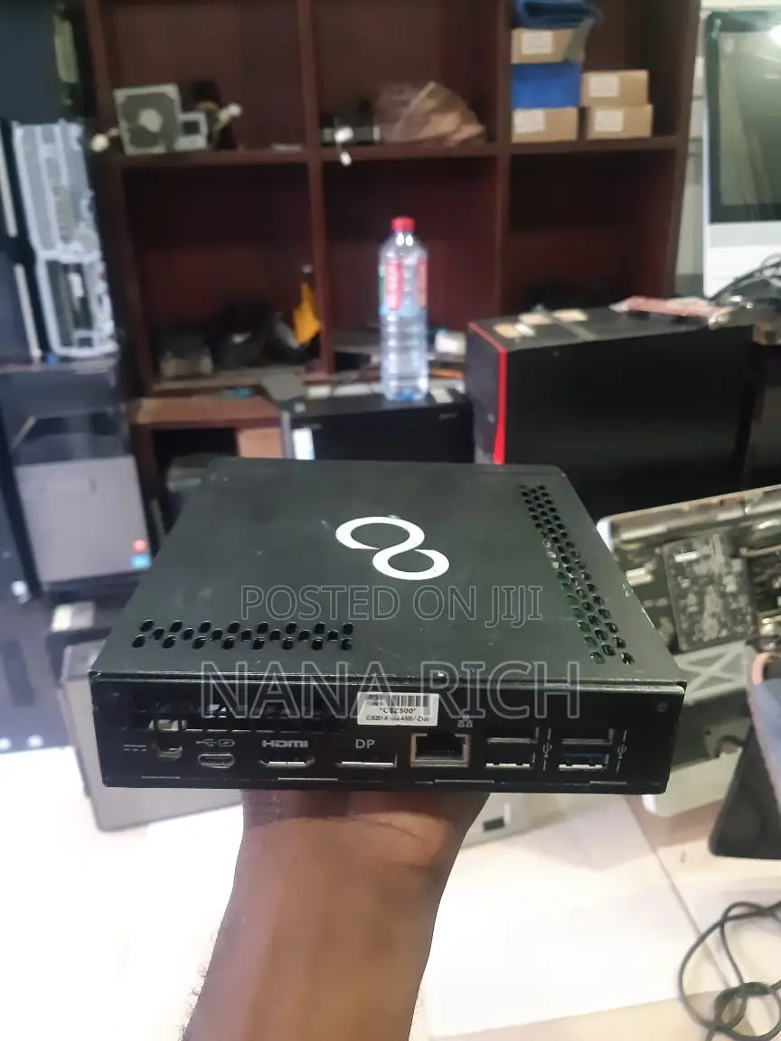 Desktop Computer Fujitsu 8GB Intel Core i3 SSD 128GB