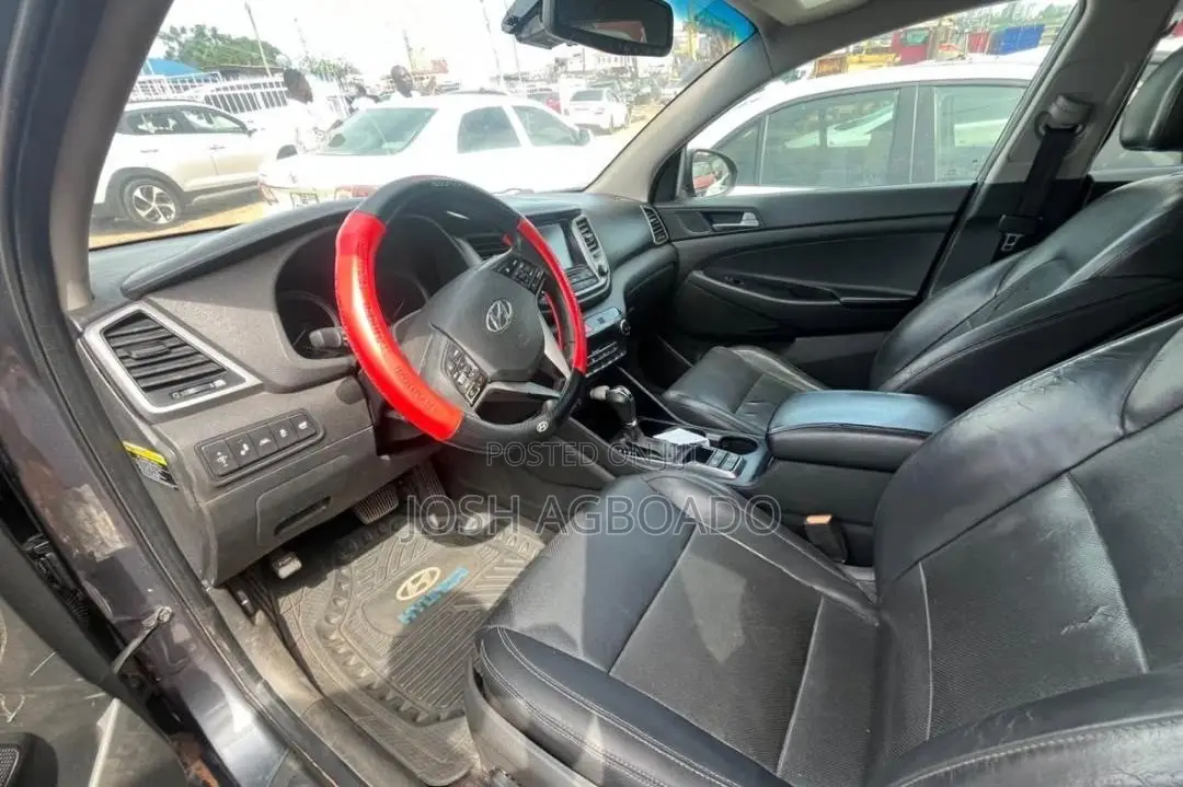 Hyundai Tucson Sport AWD 2016 Gray