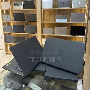 Laptop Dell Latitude 3410 8GB Intel Core i5 HDD+SSD 500GB