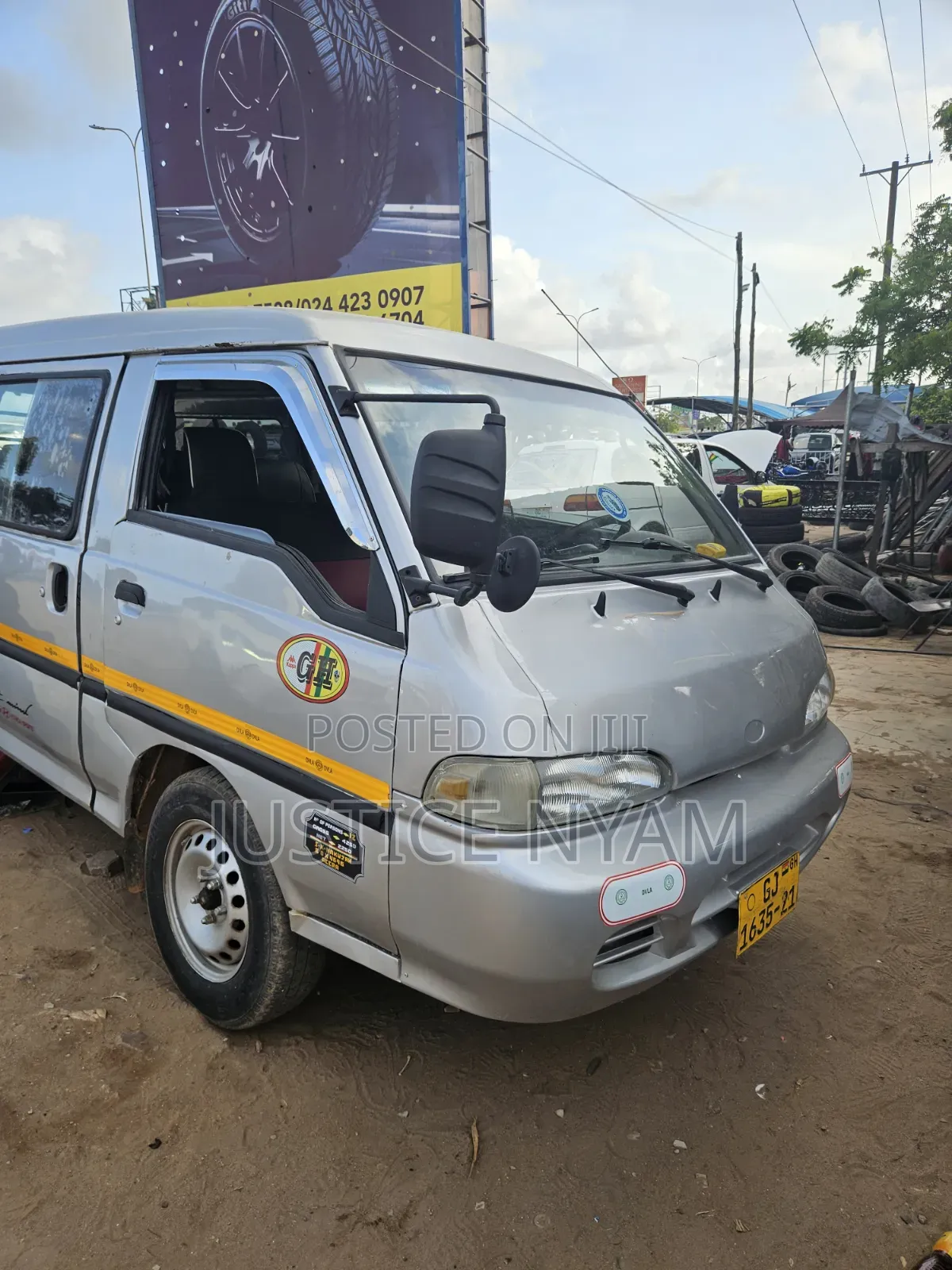 Hyundai H-100 2003 Silver