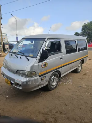 Hyundai H-100 2003 Silver