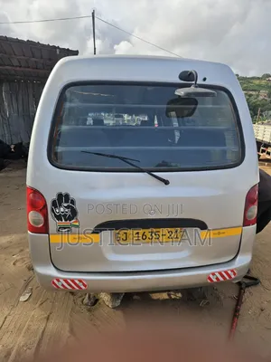 Hyundai H-100 2003 Silver