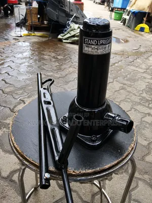 2-Ton Heavy-Duty Spiral Bottle Jack