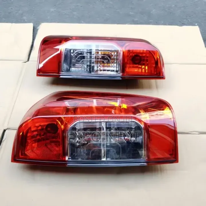 Nissan Kicks 2017 Tail Lights