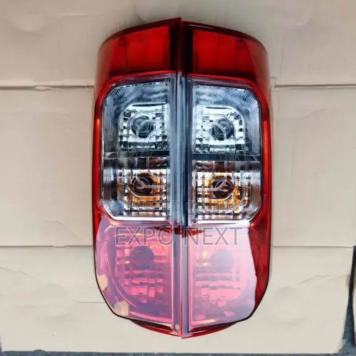 Nissan Kicks 2017 Tail Lights