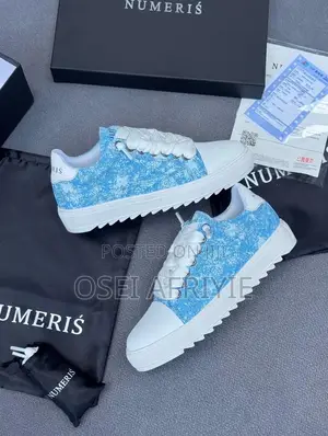 Casual Sneakers