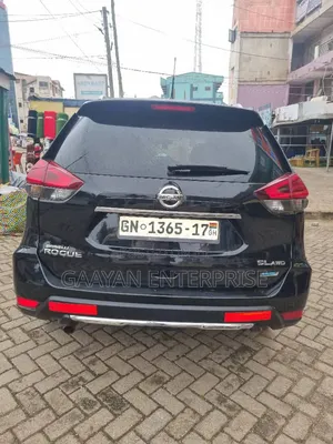 Nissan Rogue SV AWD 2017 Black