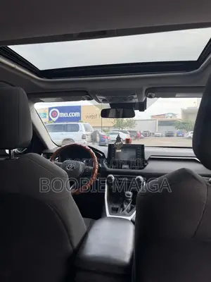 Toyota RAV4 XLE AWD 2020 Blue