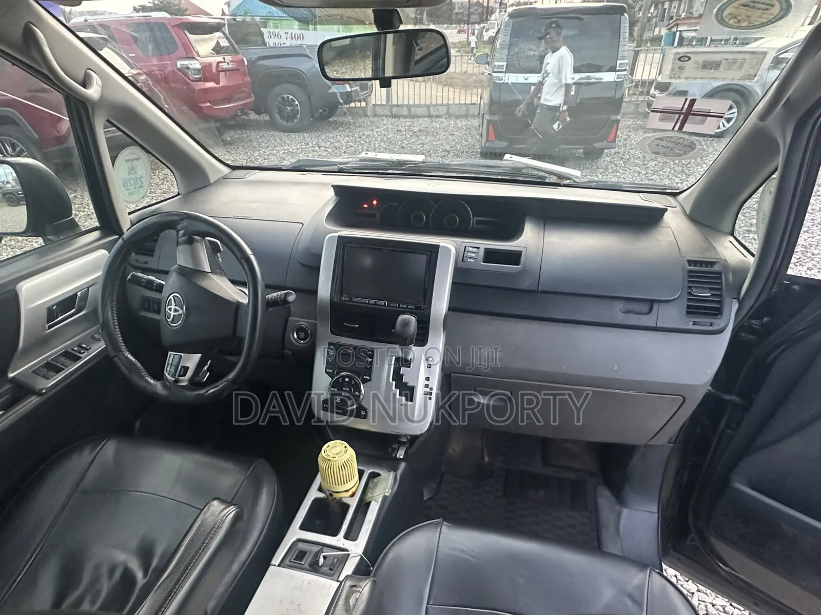 Toyota Voxy 2010 Black