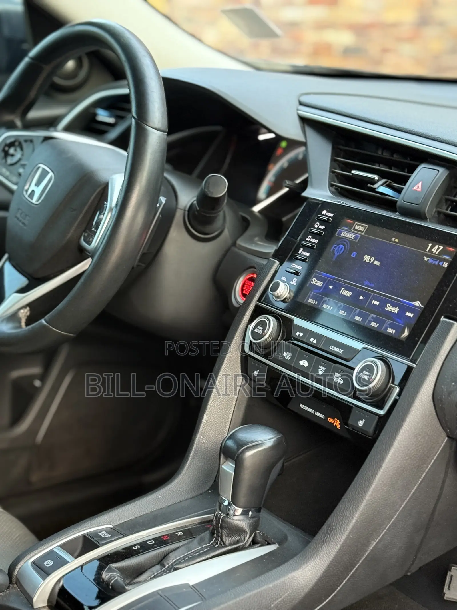 Honda Civic Touring Sedan 2019 Gray