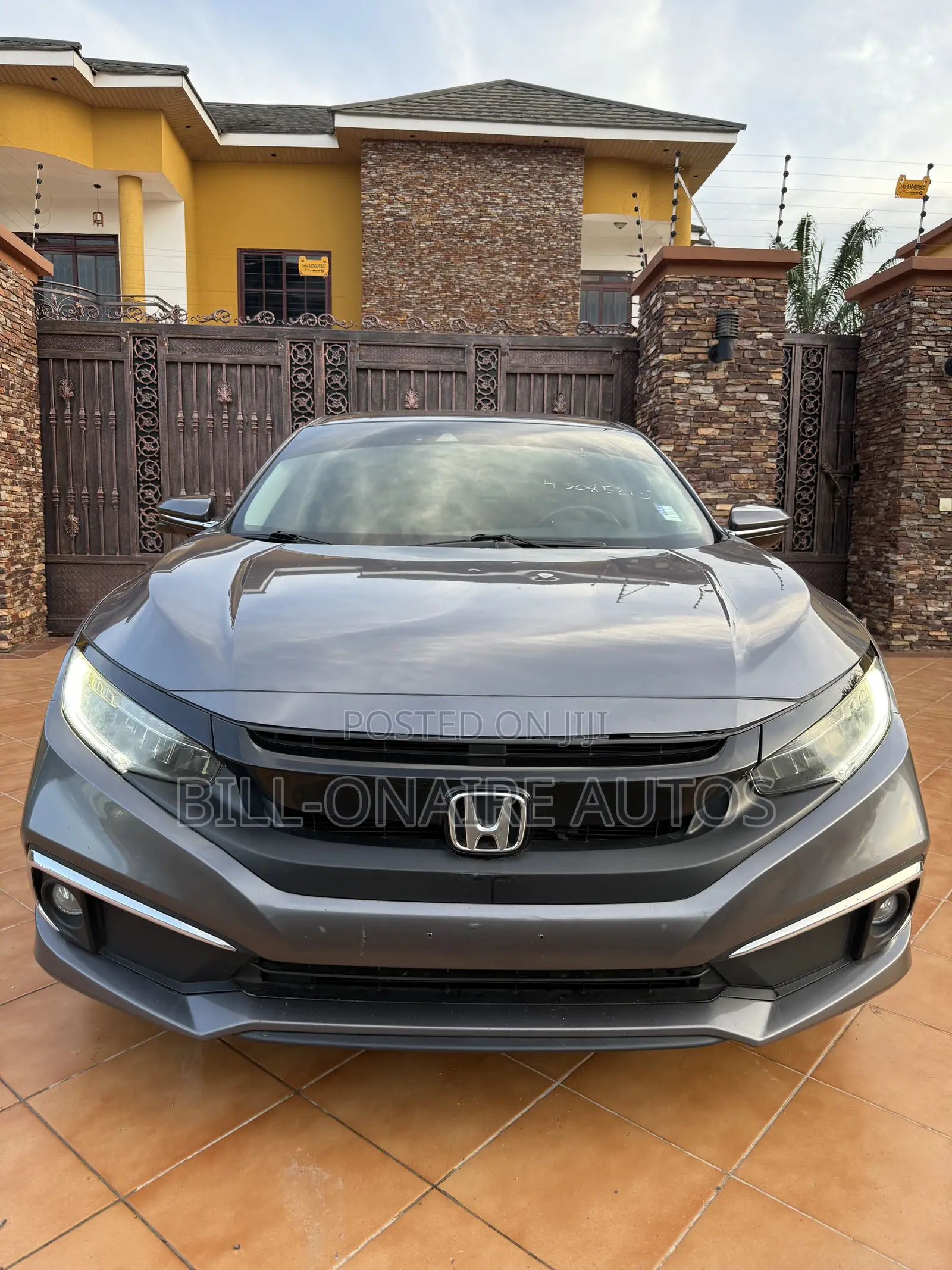 Honda Civic Touring Sedan 2019 Gray
