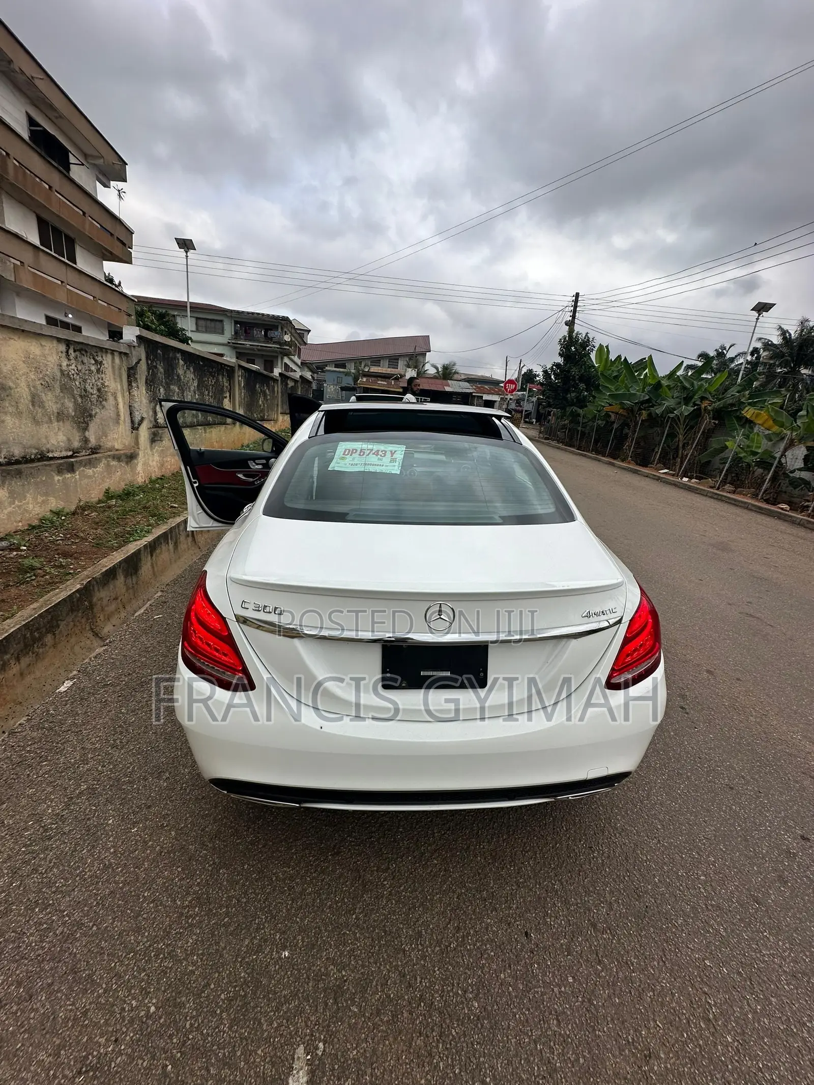 Mercedes-Benz C300 Luxury 4matic Sedan AWD (2.0L 4cyl 7A) 2017 White