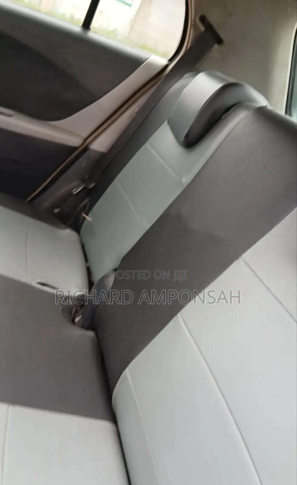 Toyota Vitz 1.3 FWD 5dr 2009 Gray