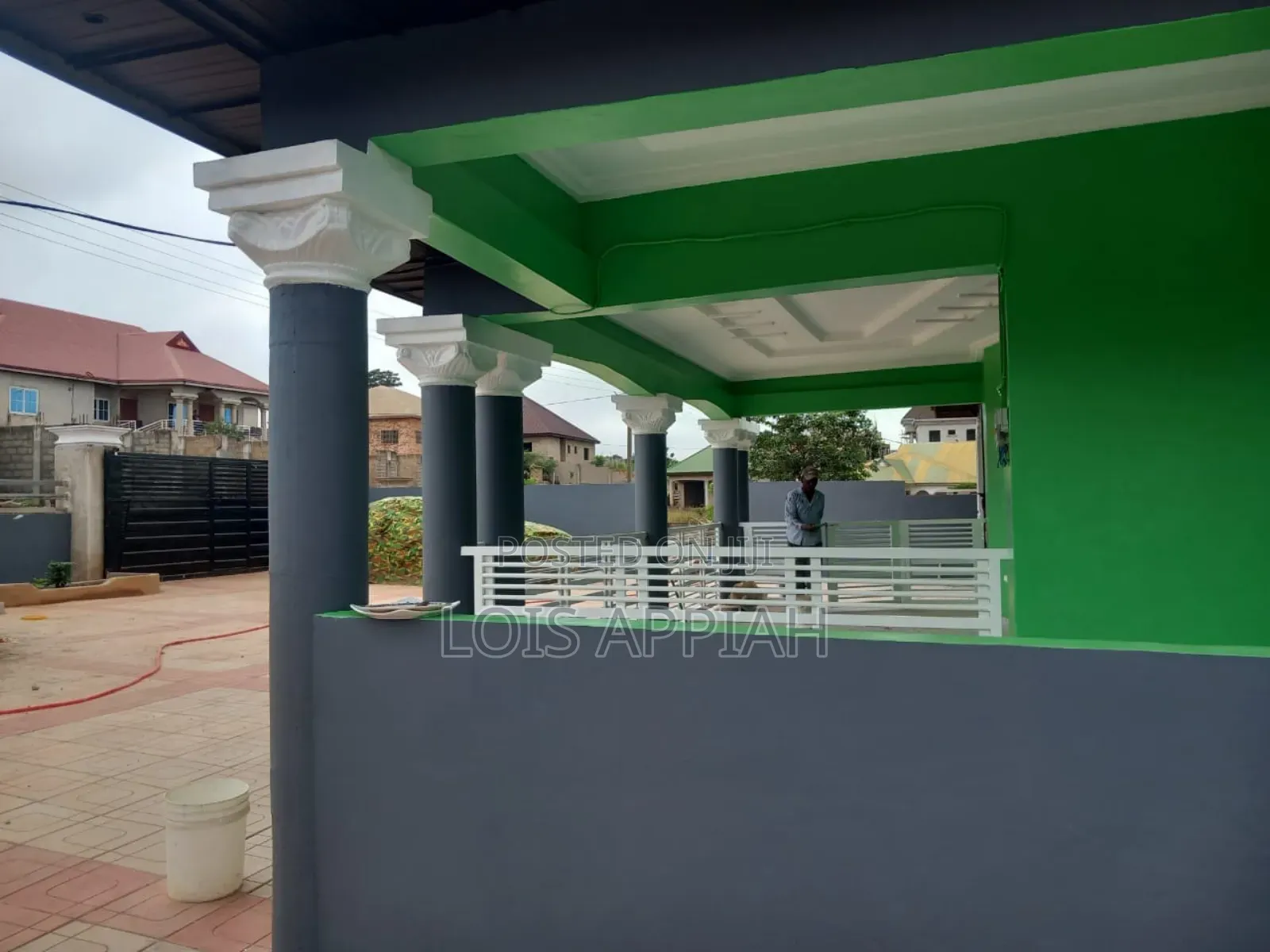 Furnished 11bdrm House in Lois Appiah, Ejisu-Juaben Municipal for sale