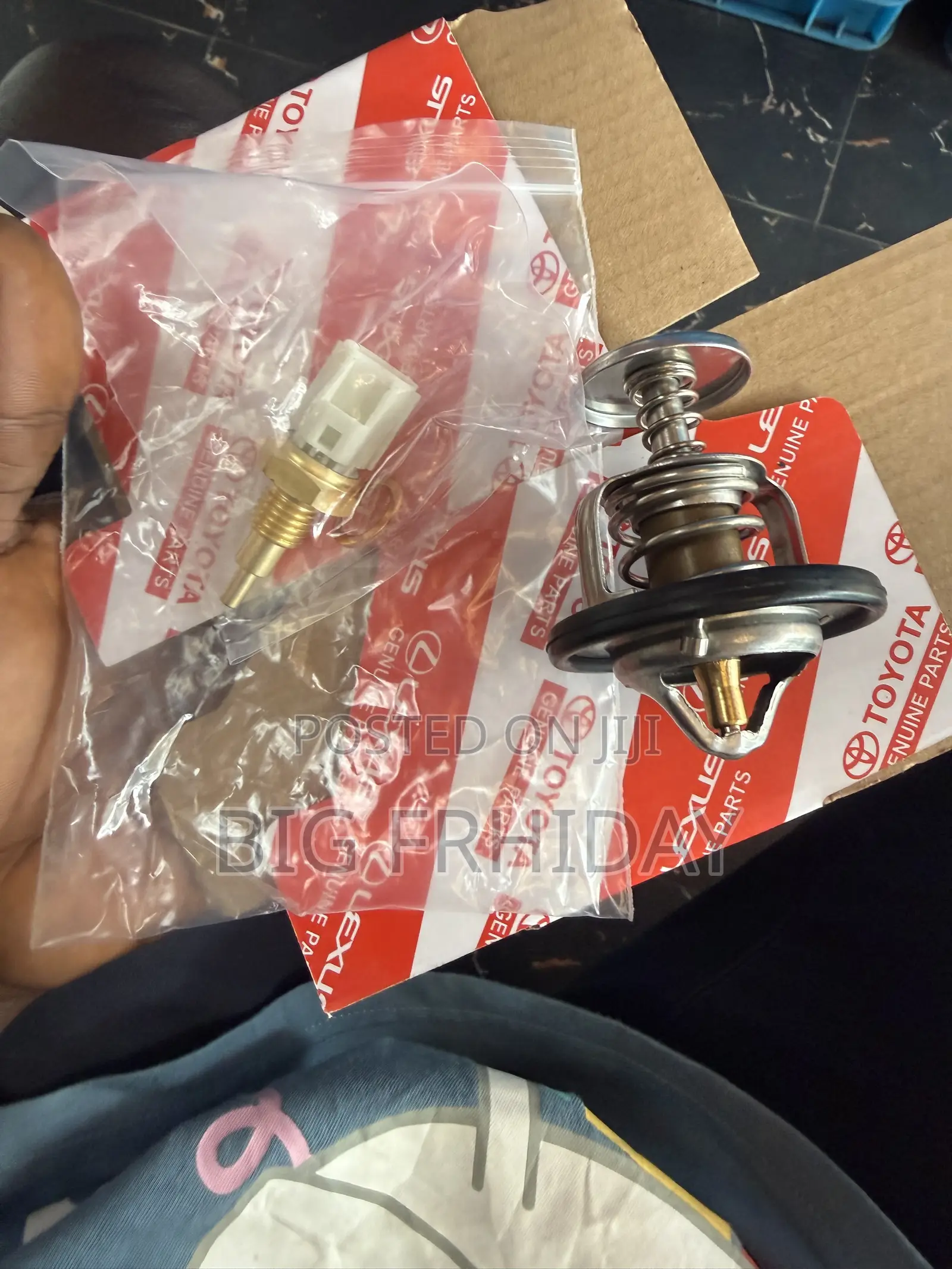 Toyota Corolla Camry Hilux Yaris VitzTemperature or Thermostat Switch