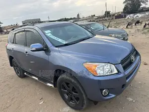 Toyota RAV4 2012 Blue