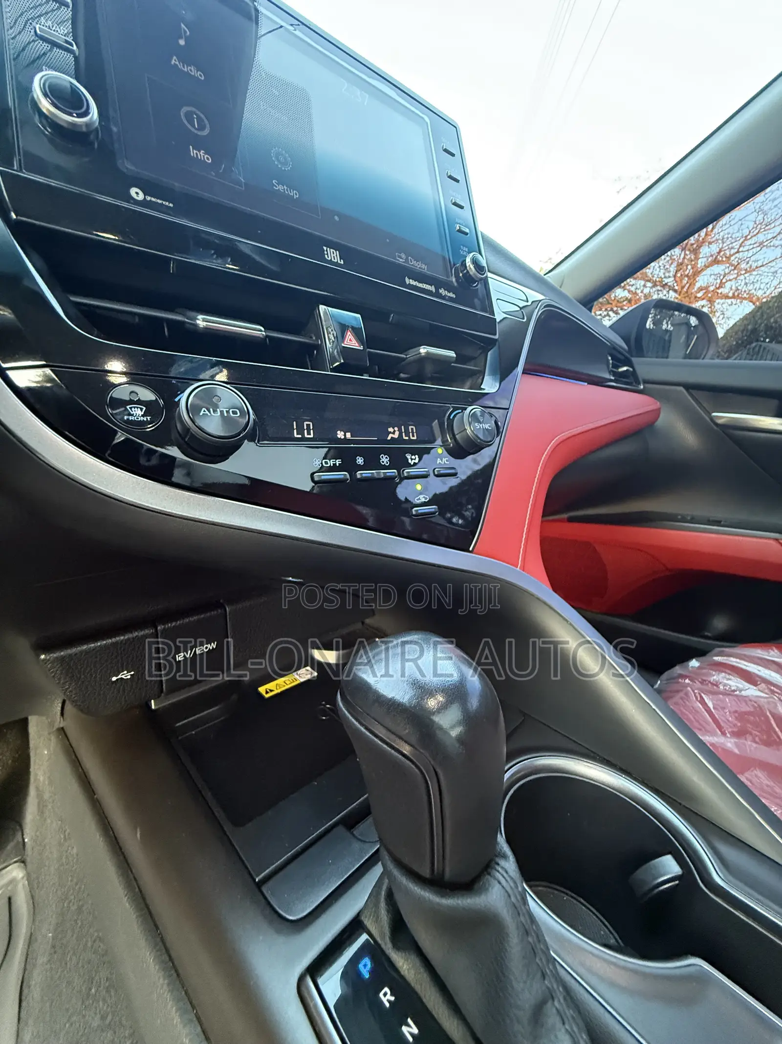 Toyota Camry XSE V6 2024 White